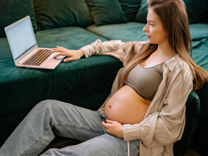 Best Online Jobs for Stay-at-Home Moms in Canada